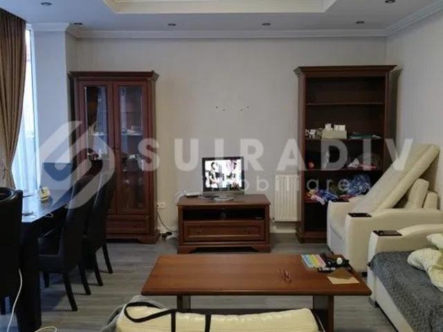Casa cu 4 camere, 3 bai, curte generoasa, garaj Muzeul Apei Floresti
