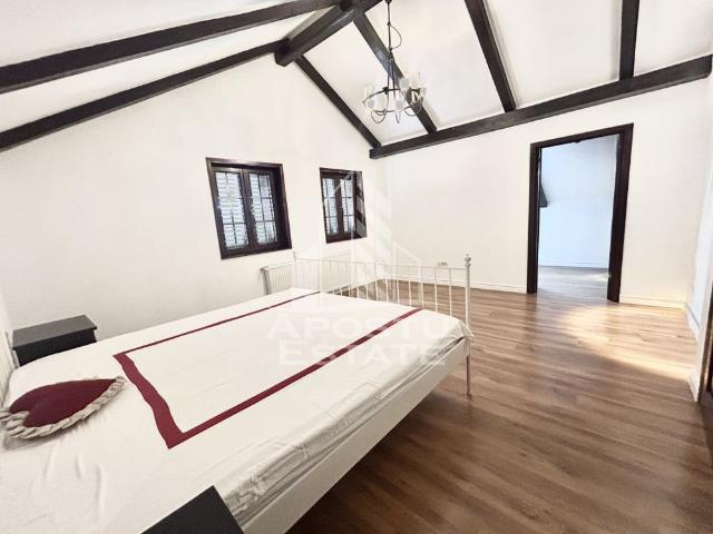 Casa cu 5 camere de inchiriat, curte proprie, Sanmihaiu Roman, Timis