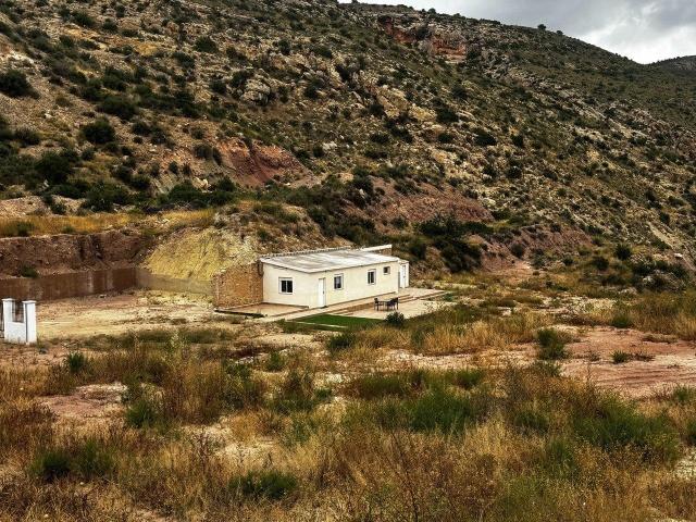 CASA CUEVA EN ALQUILER O VENTA