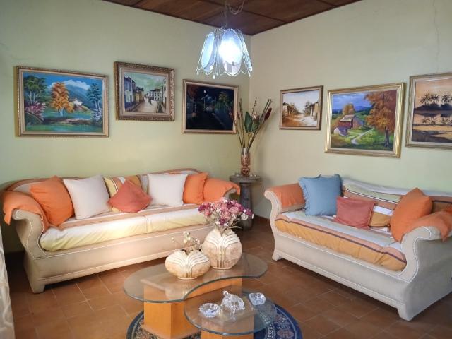 CASA CALLE MONAGAS CARUPANO VE17 190CPNO OVEL