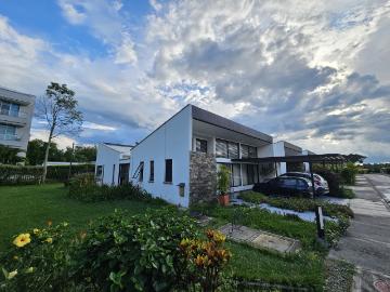 Casa Campestre En Venta En Armenia En Sector Club Campestre V191077