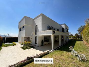 Casa Campestre En Venta En Duitama V127615