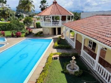 Casa Campestre En Venta En Junin En Conjunto El Paraiso A 500m Del Peaje De Chinauta V340501