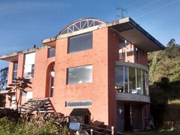 Casa Campestre En Venta En La Calera En La Calera V151076