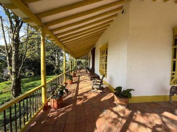 Casa Campestre En Venta En Medellin En El Tesoro V371395