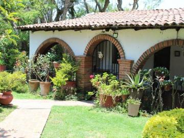 Casa campestre en venta Nepantla 1,222 m2 de terreno
