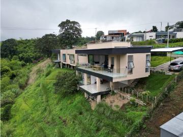 Casa Campestre en Arriendo en Pereira, Risaralda por $8000