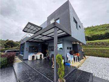 Casa campestre en arriendo o venta, Guarne