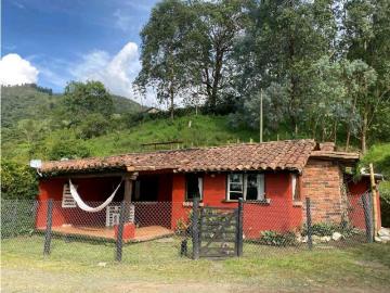 Casa campestre en arriendo, San isidro