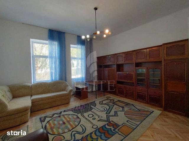 Casa / Casa 4 camere în zona CRISAN