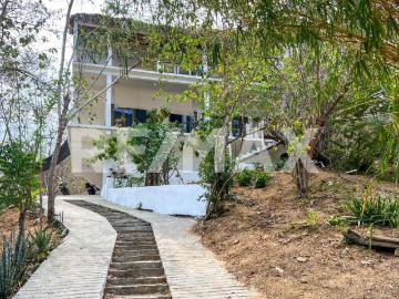 Casa Cascada