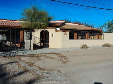 Casa céntrica en renta !Quintana Roo B y 15