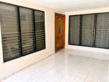CASA CENTRICA EN VENTA FRACC LAS BRISAS DE LA COLONIA GUAYABAL.