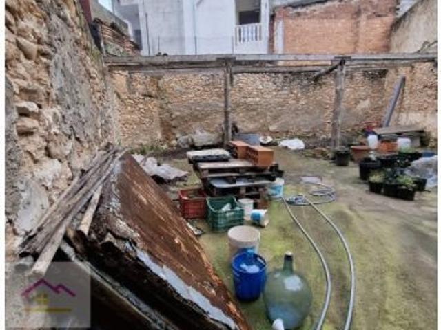 Casa centrica. Para reformar