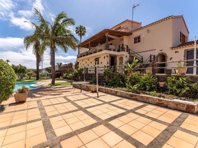 Casa chalet en Venta en Tafira