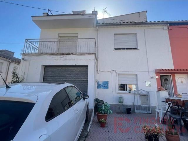 Casa chalet en Venta en Taialà Germans Sabat