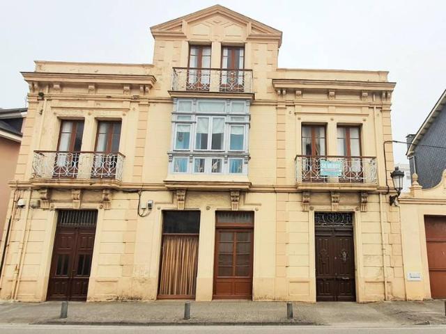 Casa chalet en Venta en Tapia de Casariego