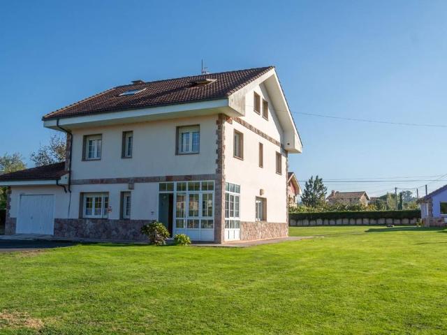 Casa chalet en Venta en Tazones Argüero