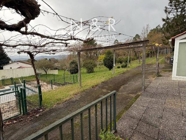 Casa chalet en Venta en Teo