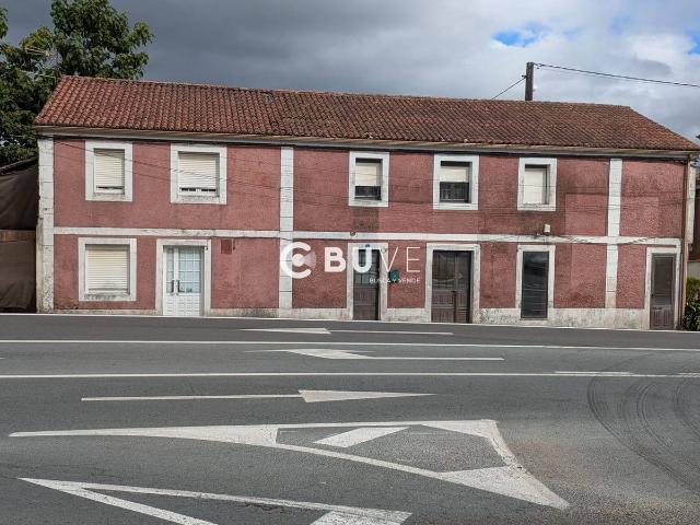 Casa chalet en Venta en Teo
