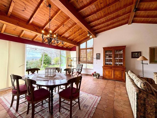 Casa chalet en Venta en Teo