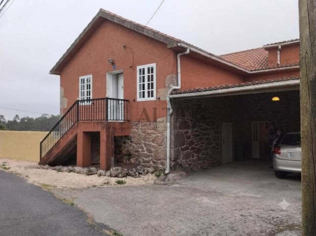 Casa chalet en Venta en Teo