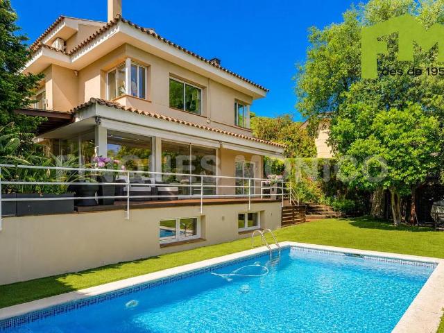 Casa chalet en Venta en Teià