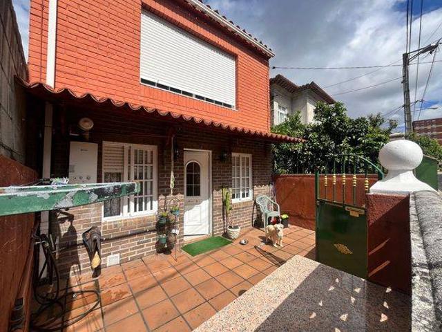 Casa chalet en Venta en Teis