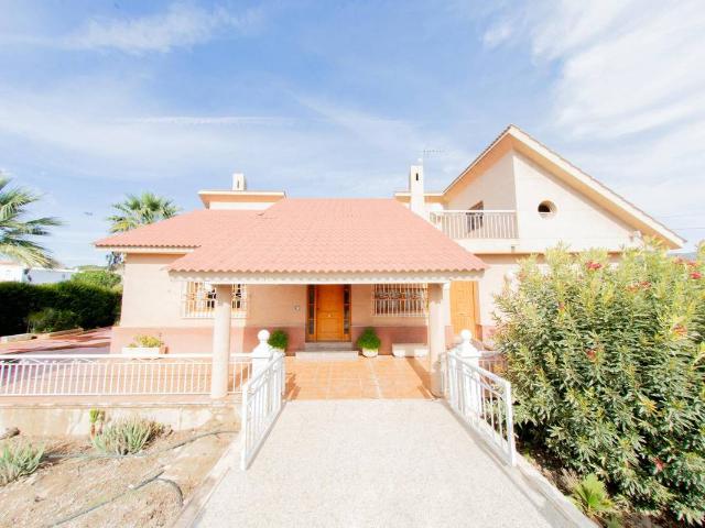 Casa chalet en Venta en Tercia