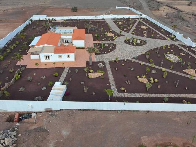 Casa chalet en Venta en Tesejerague