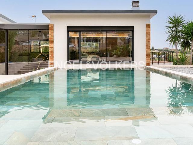 Casa chalet en Venta en Tiana