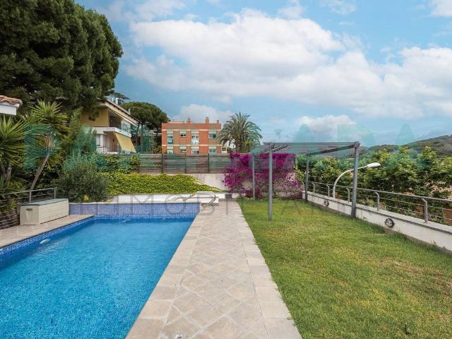 Casa chalet en Venta en Tiana
