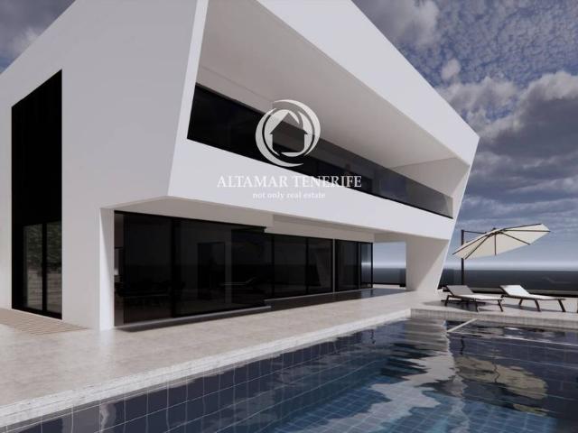 Casa chalet en Venta en Torviscas Centro y Alto