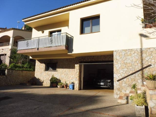 Casa chalet en Venta en Torre Valentina Mas Vilar de La Mutxada Treumal