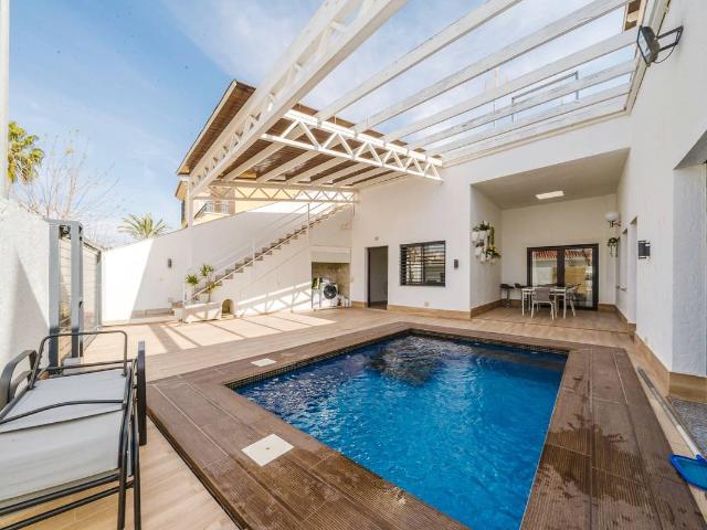 Casa chalet en Venta en Torre de la Horadada