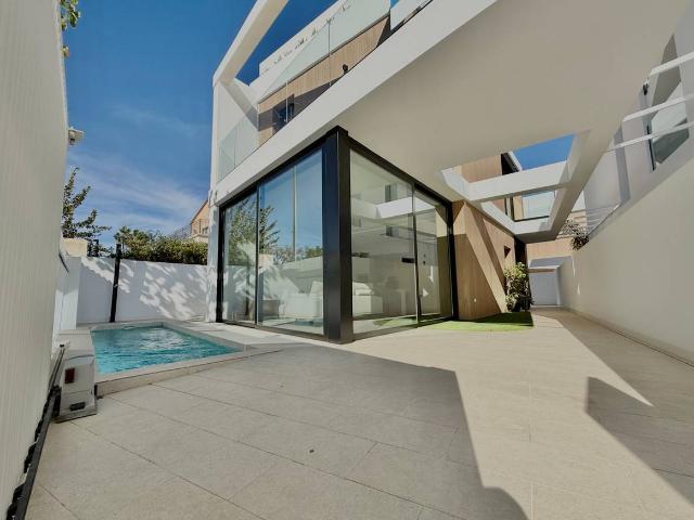 Casa chalet en Venta en Torre de la Horadada