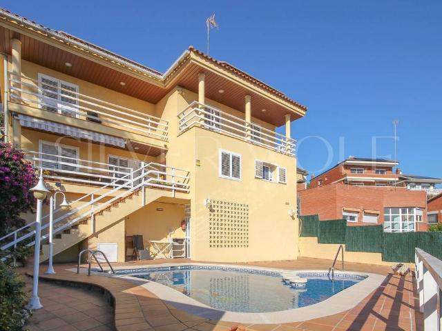 Casa chalet en Venta en Torrent Ballester