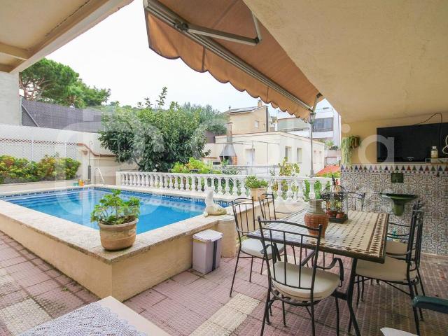 Casa chalet en Venta en Torrent Ballester