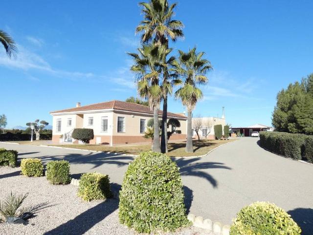 Casa chalet en Venta en Torrealvilla