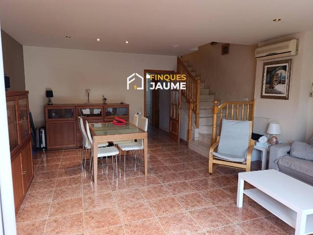 Casa chalet en Venta en Torrefarrera