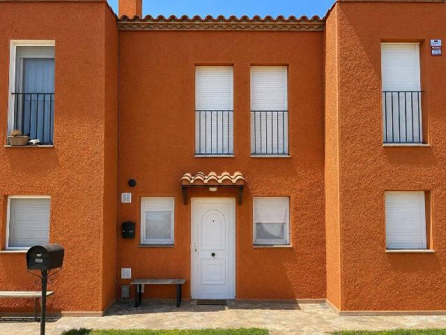 Casa chalet en Venta en Torroella de Fluvià
