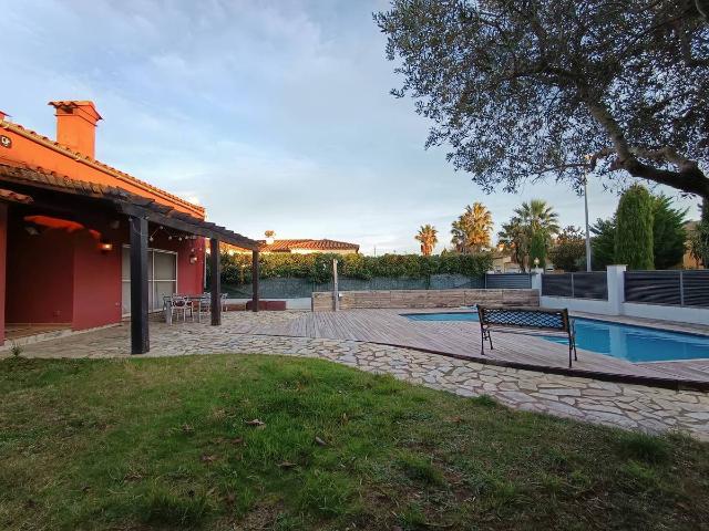 Casa chalet en Venta en Torroella de Fluvià