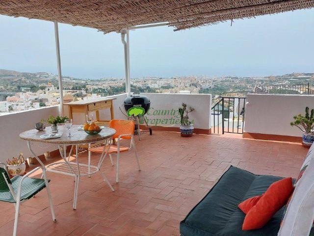 Casa chalet en Venta en Torrox Pueblo