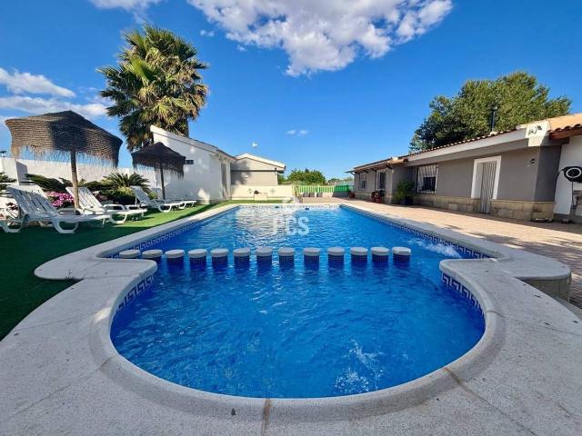 Casa chalet en Venta en Totana