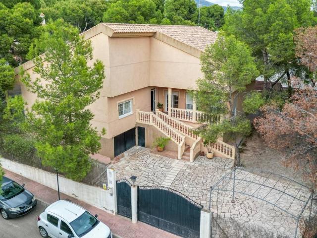 Casa chalet en Venta en Totana