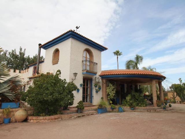 Casa chalet en Venta en Totana