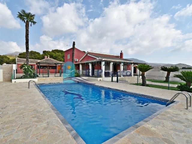 Casa chalet en Venta en Totana