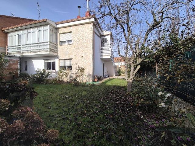 Casa chalet en Venta en Trobajo del Camino