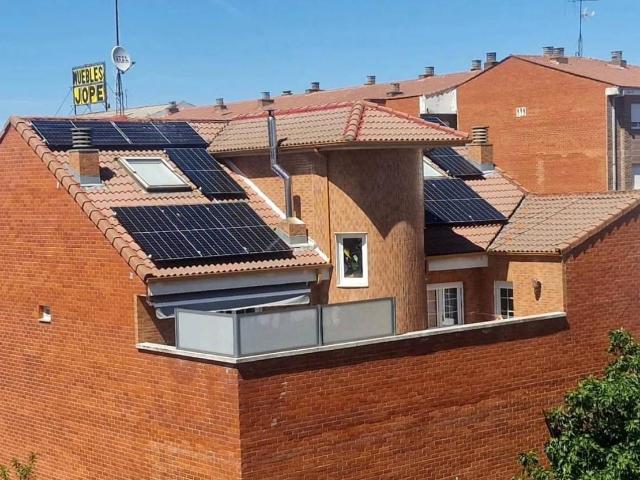 Casa chalet en Venta en Trobajo del Camino