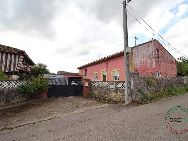 Casa chalet en Venta en Tremañes